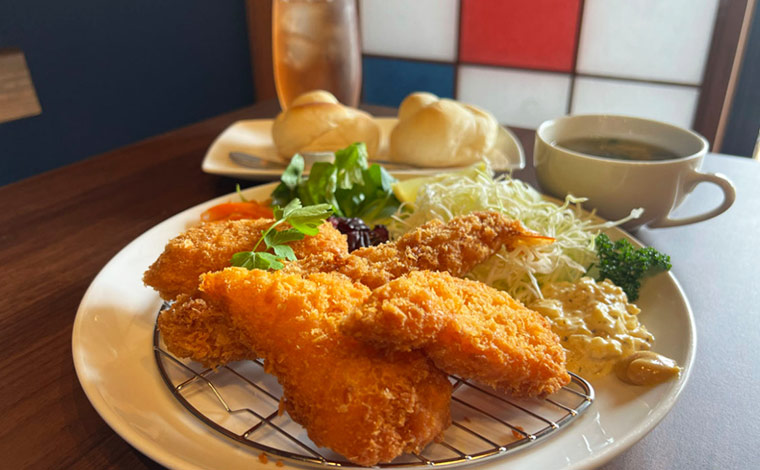 写真提供:Café・バル 優