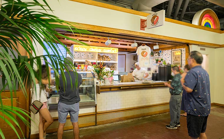 「タリーズ・ベーグル＆シュミアー」の店内の様子